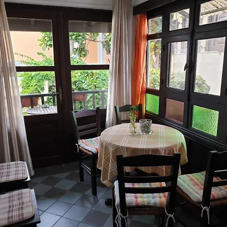 Chris αpartments Old Town アパート Rhodes City